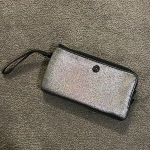 Lululemon Curved Wristlet - Silver